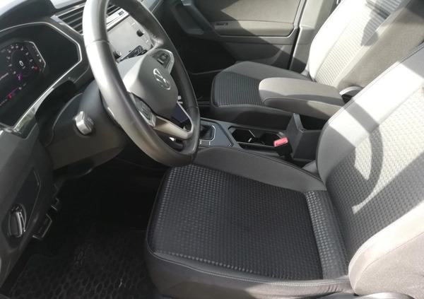 Volkswagen Tiguan cena 124900 przebieg: 55687, rok produkcji 2021 z Dobiegniew małe 529